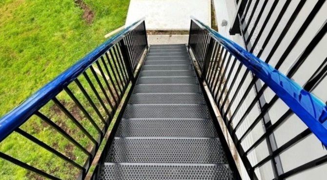 Aluminum stair 11 + Aluminum railing
