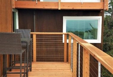 Cable railing 22 + Hardwood deck